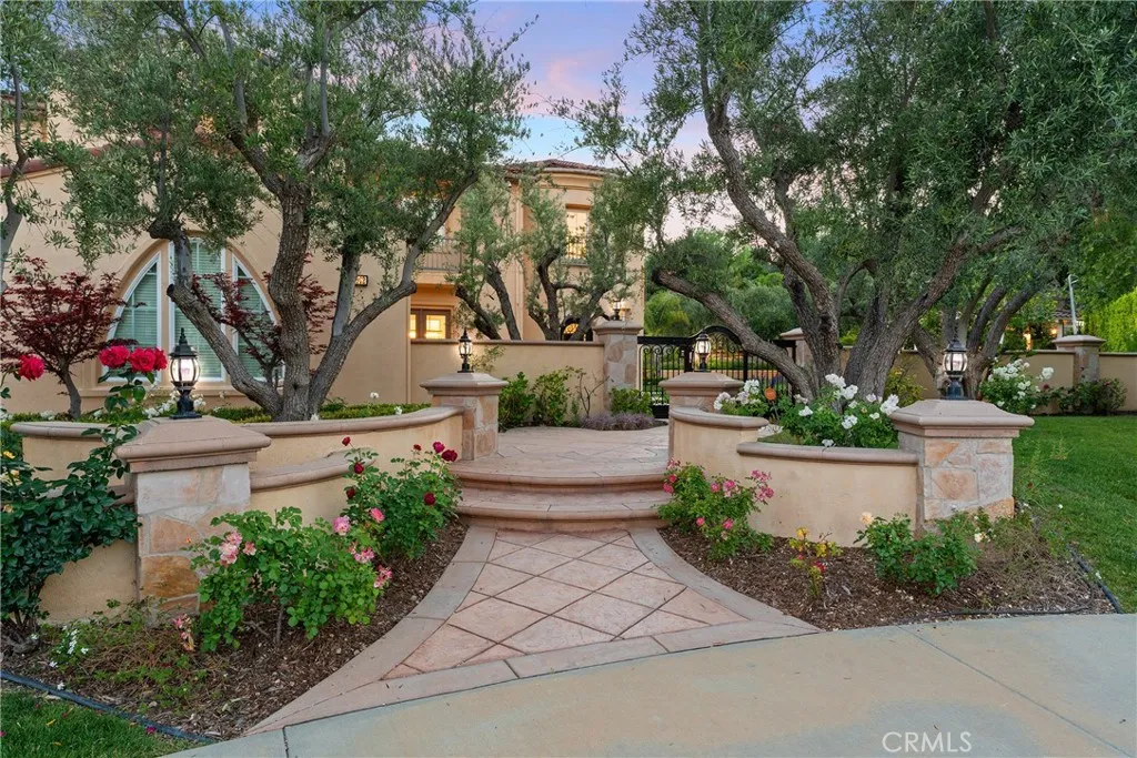 26962 Alsace Dr, Calabasas, CA 91302 photo 5
