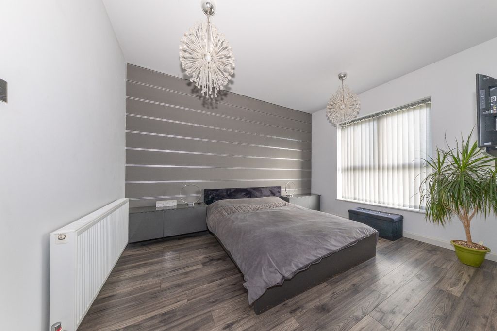 Additional image 13 of 3 bed semi-detached house for saleBullpond Lane, Dunstable LU6