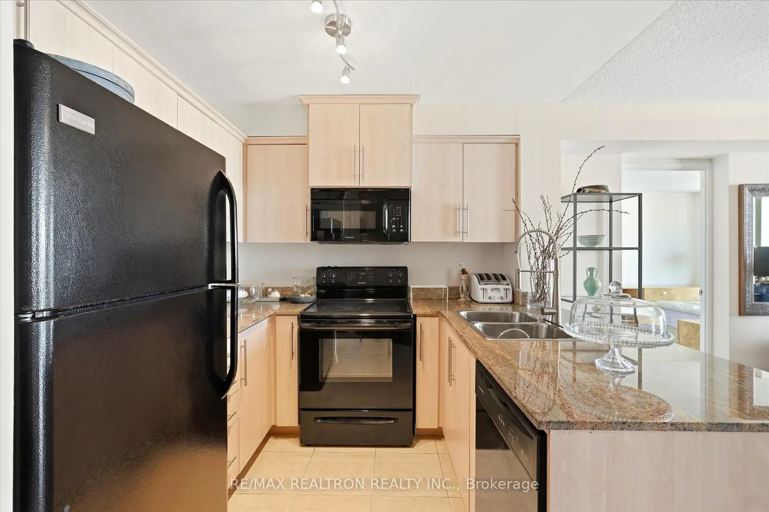 Additional image 3 of 6 Rosebank Drive 17A