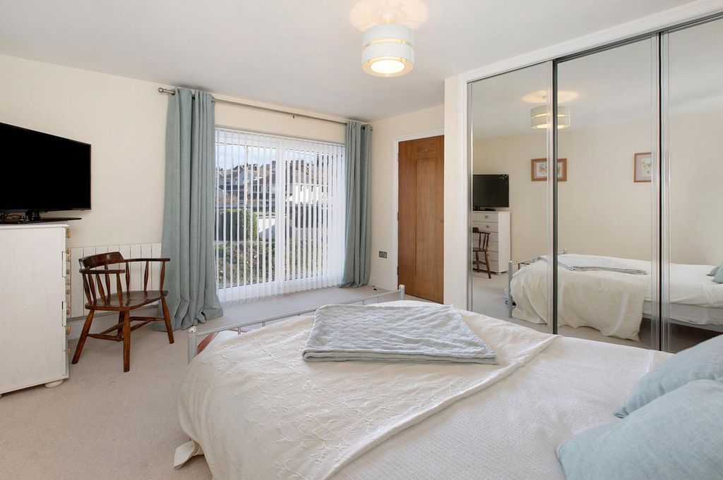 Additional image 11 of 2 bed flat for saleHolcombe Drive, Dawlish EX7