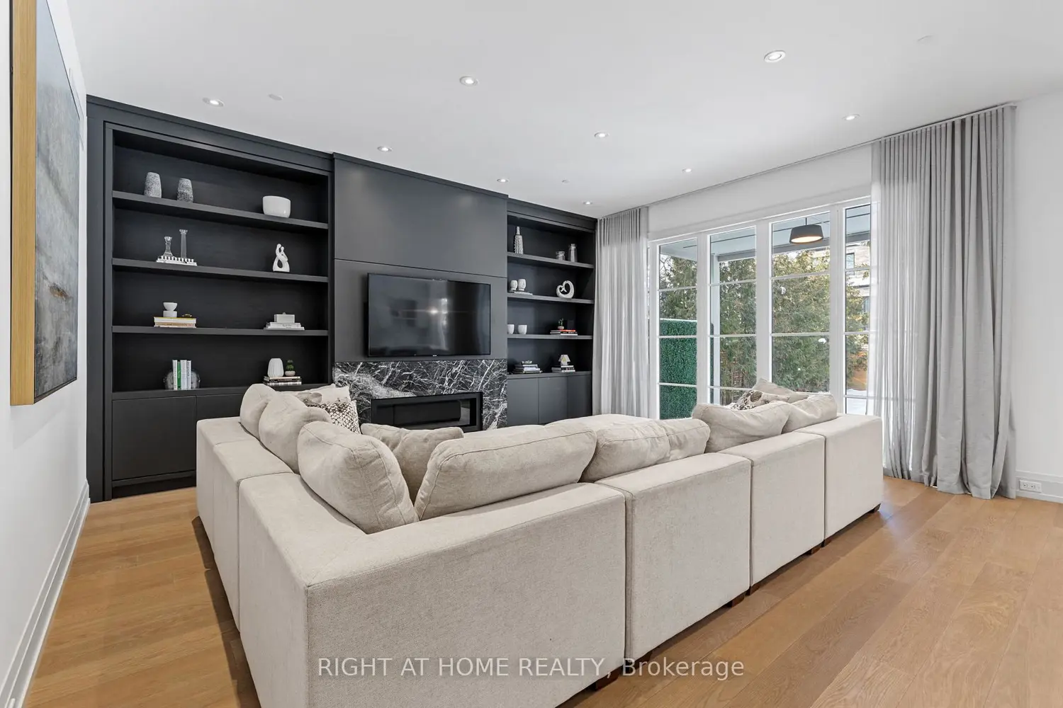 Additional image 6 of 442 Glengrove Avenue