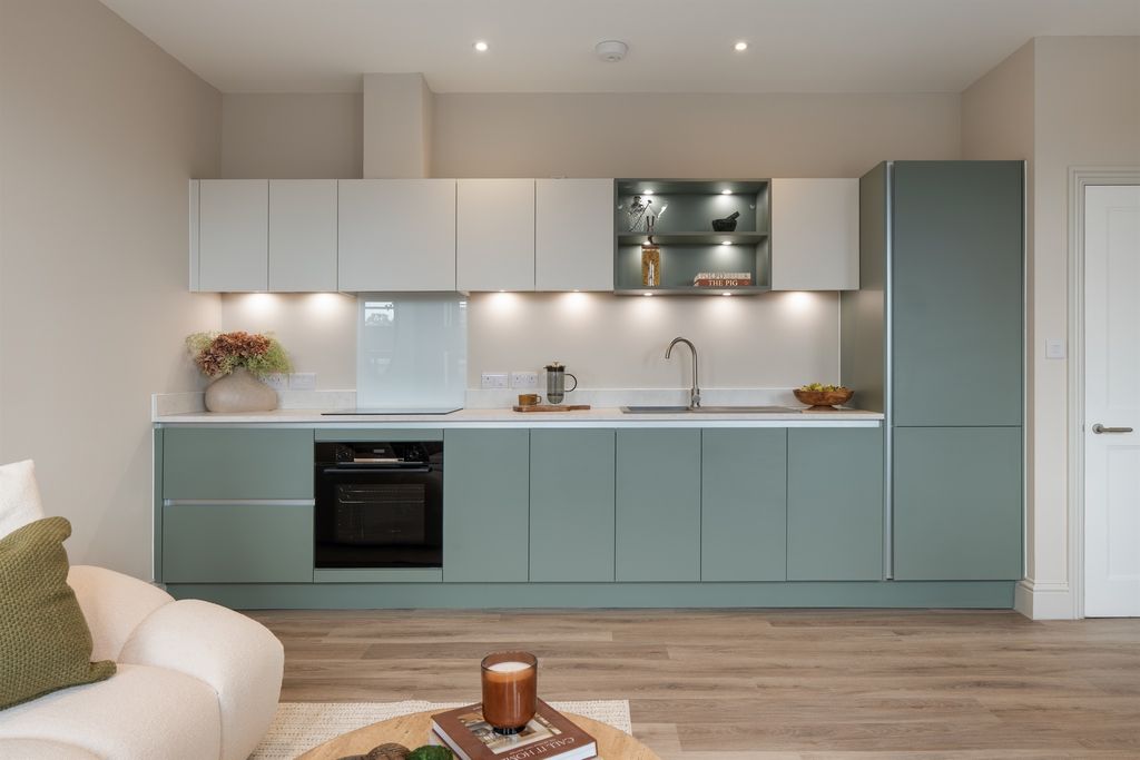 Additional image 6 of 2 bed flat for saleUpper Market Street, Eastleigh SO50
