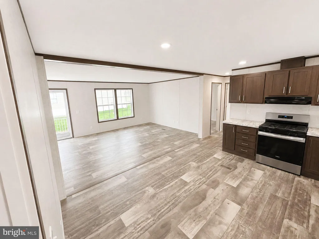 Additional image 2 of 17 Ann St, Mifflinburg, PA 17844