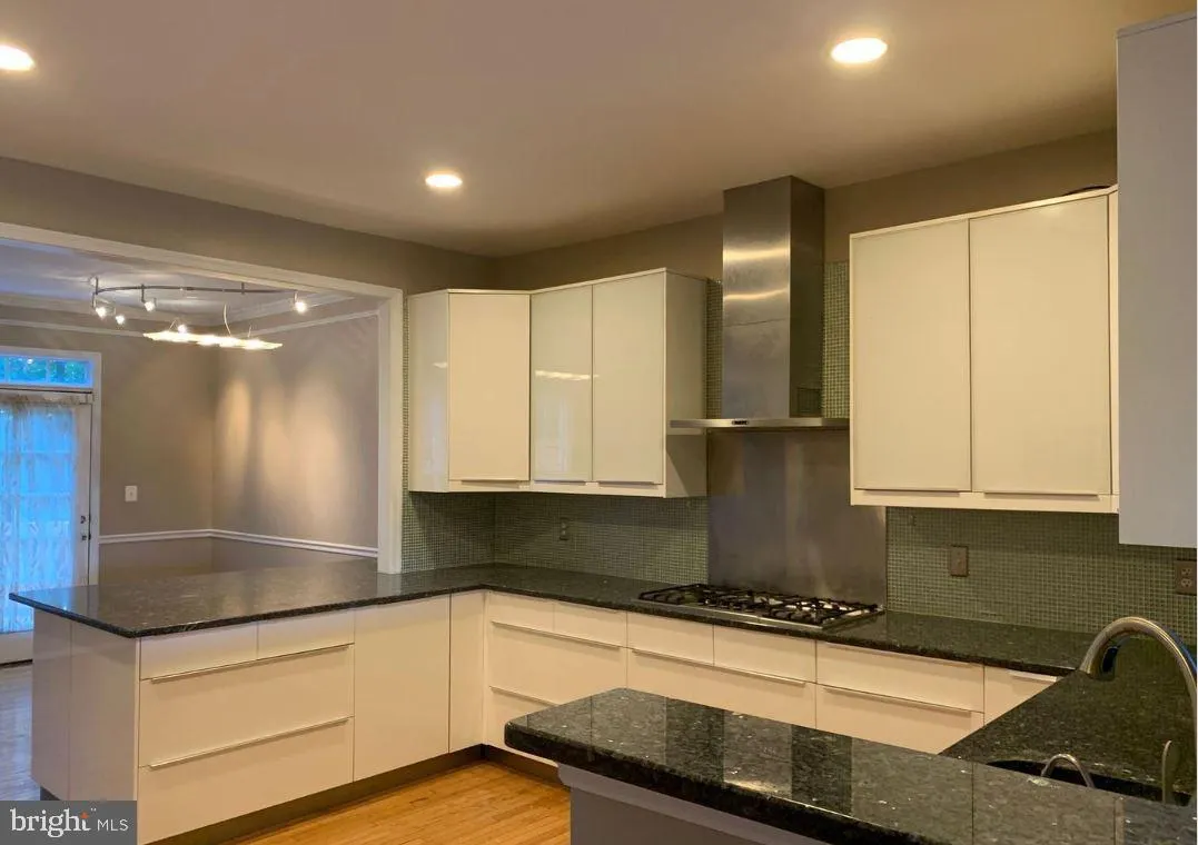 Additional image 17 of 13689 Saint Johns Wood Place, Herndon, VA 20171