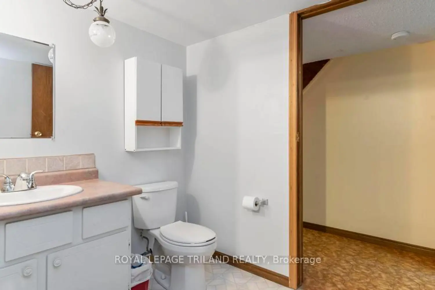 Additional image 16 of 673 Upper Queen Street