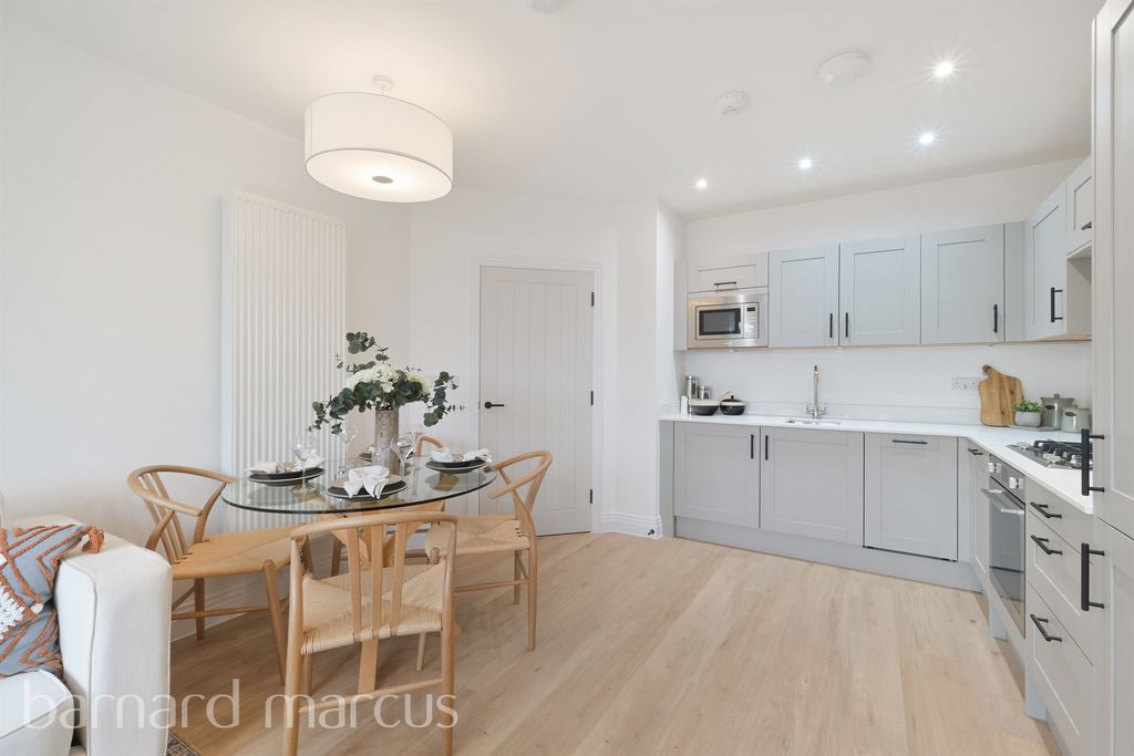 Additional image 4 of 2 bed flat for saleRuxley Lane, Epsom KT19