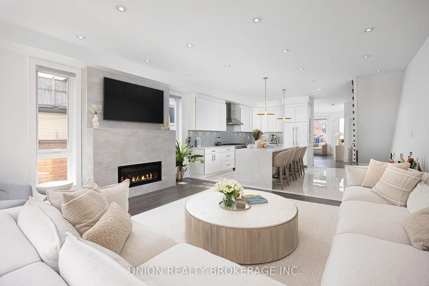 105 Kenilworth Avenue