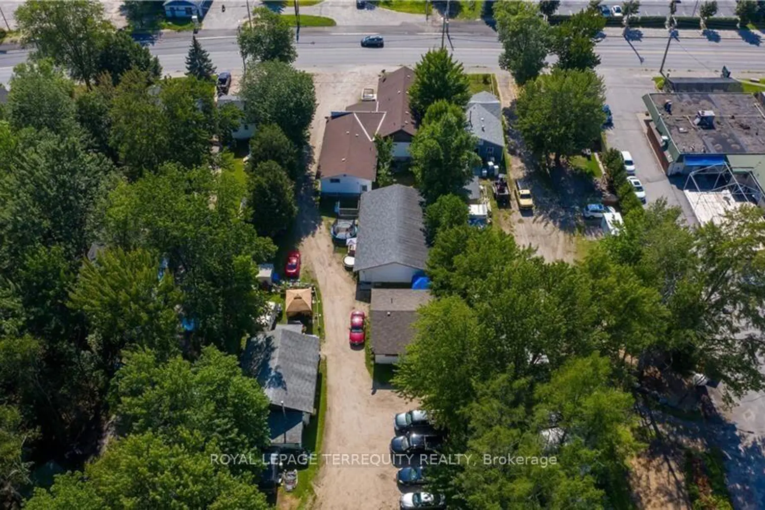 Additional image 5 of 550 Lakeshore Drive