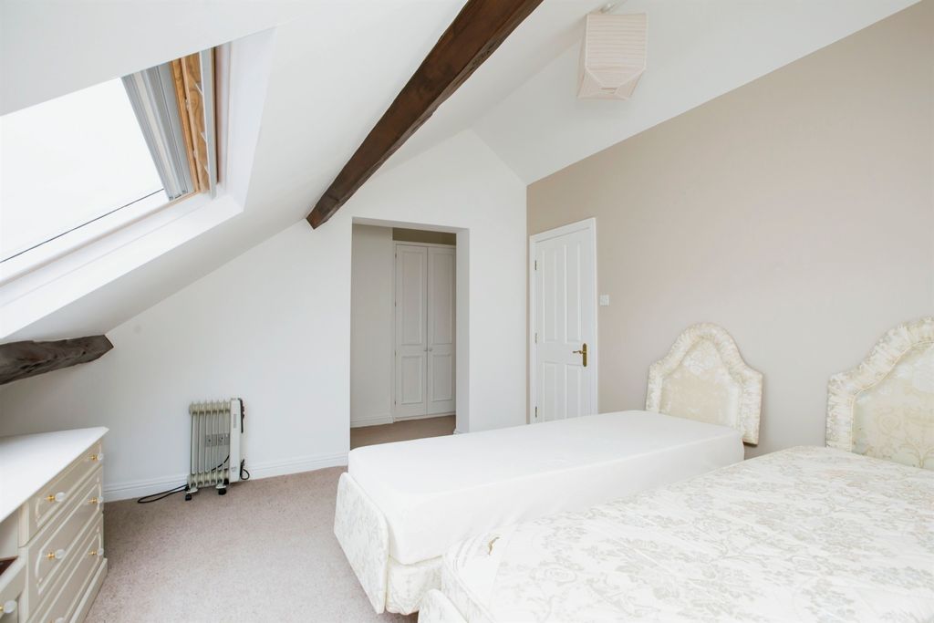 Additional image 11 of 2 bed flat for saleGreenroyd Close, Halifax HX3