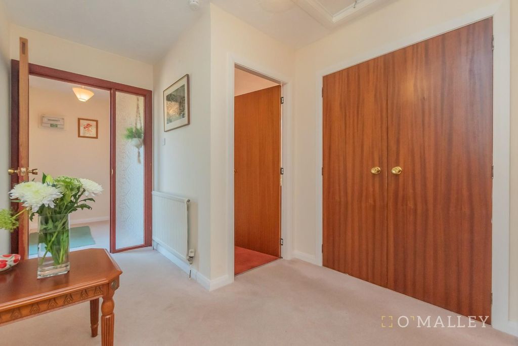 Additional image 5 of 2 bed bungalow for saleHillview Place, Dollar FK14