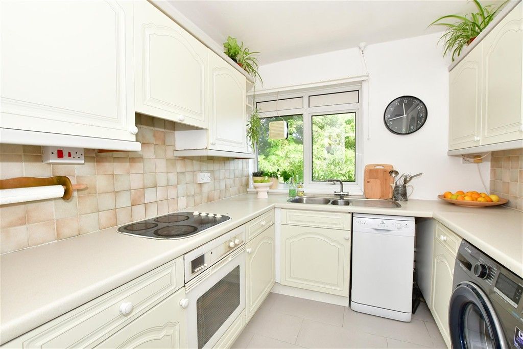 2 bed flat for saleHartland Road, Epping, Essex CM16