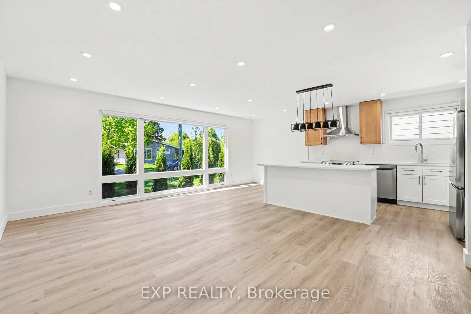 1273 Ridgemont Avenue photo 4