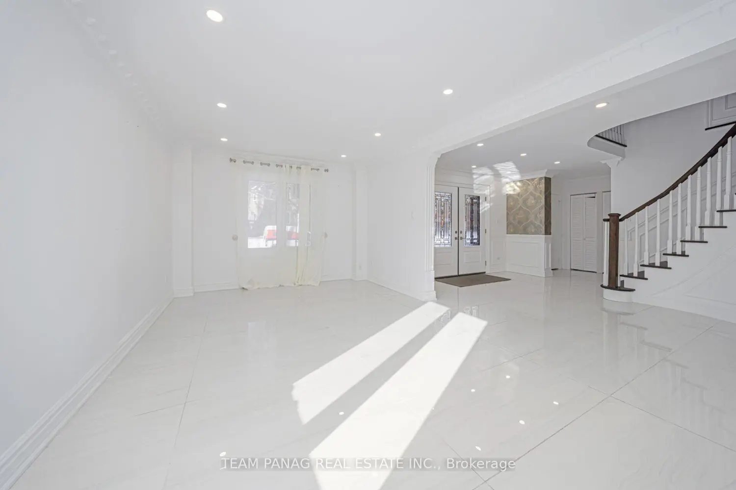 133 Arten Avenue photo 3