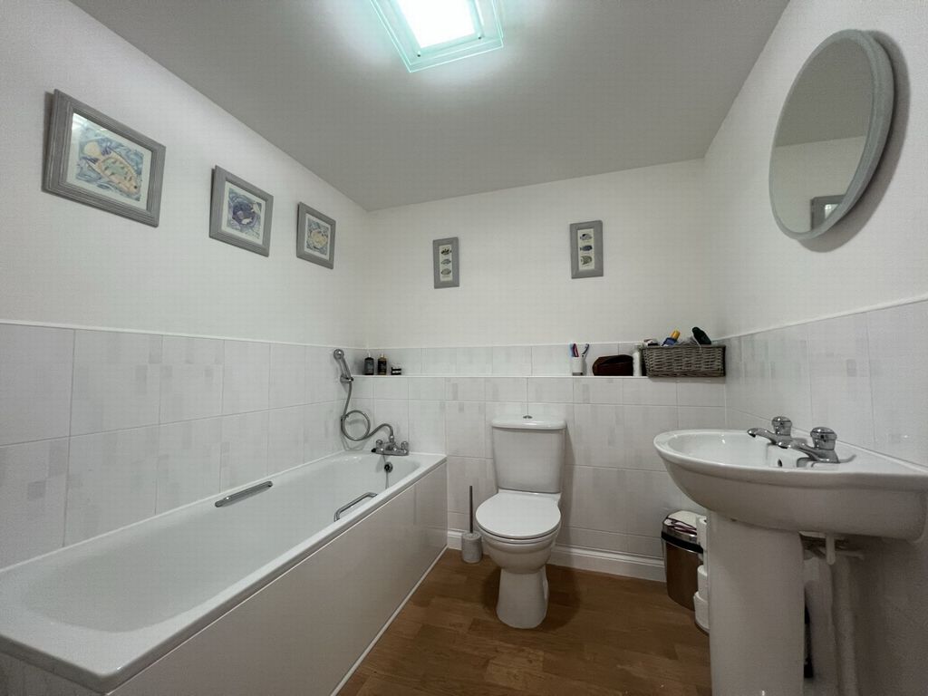 Additional image 12 of 2 bed flat for saleMarine Parade, Dawlish EX7