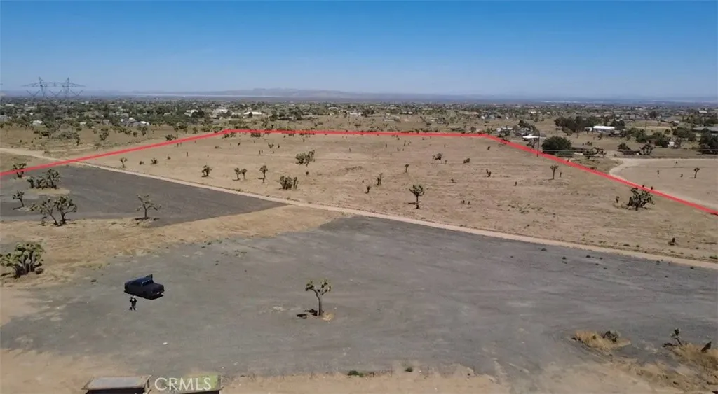 6716 Phelan Rd, Phelan, CA 92371 photo 3