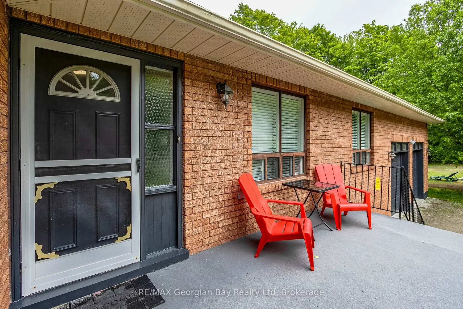 50 Leonard Road photo 4