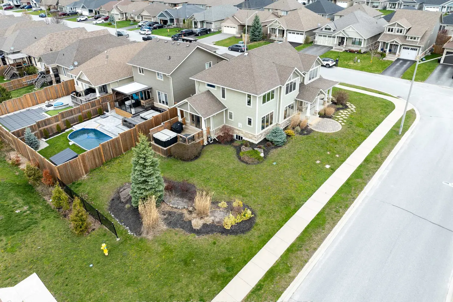 64 Tessa Boulevard