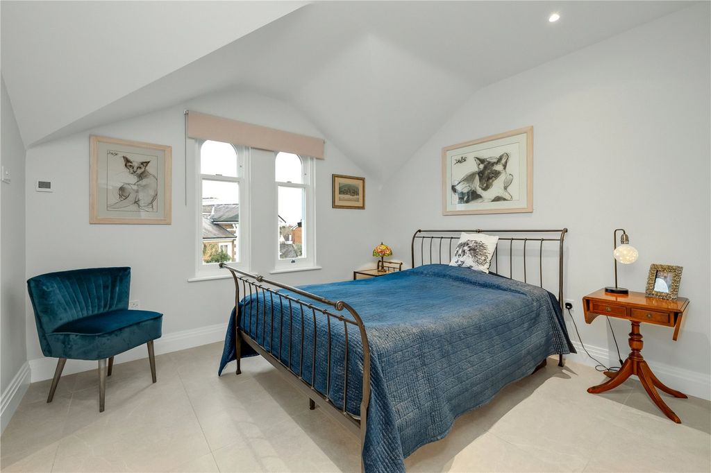 Additional image 12 of 2 bed flat for saleChurch Road, East Molesey, Surrey KT8