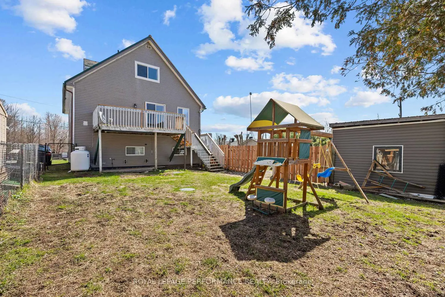 861 Louis Ernest Road photo 4