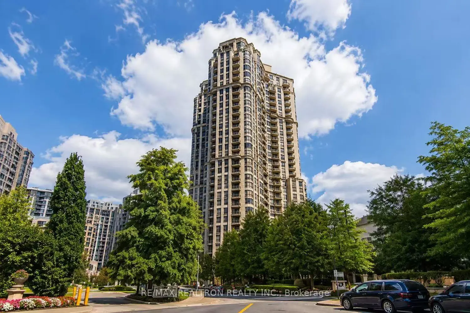 80 Harrison Garden Boulevard 1019