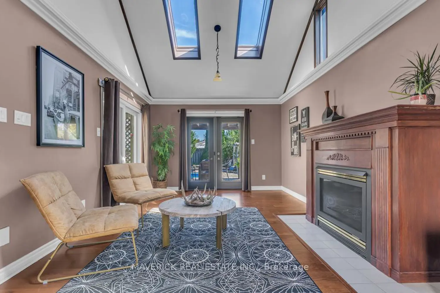 6 Bonnie Place photo 2