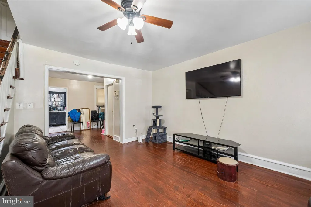 335 Margate Road, Upper Darby, PA 19082 photo 2
