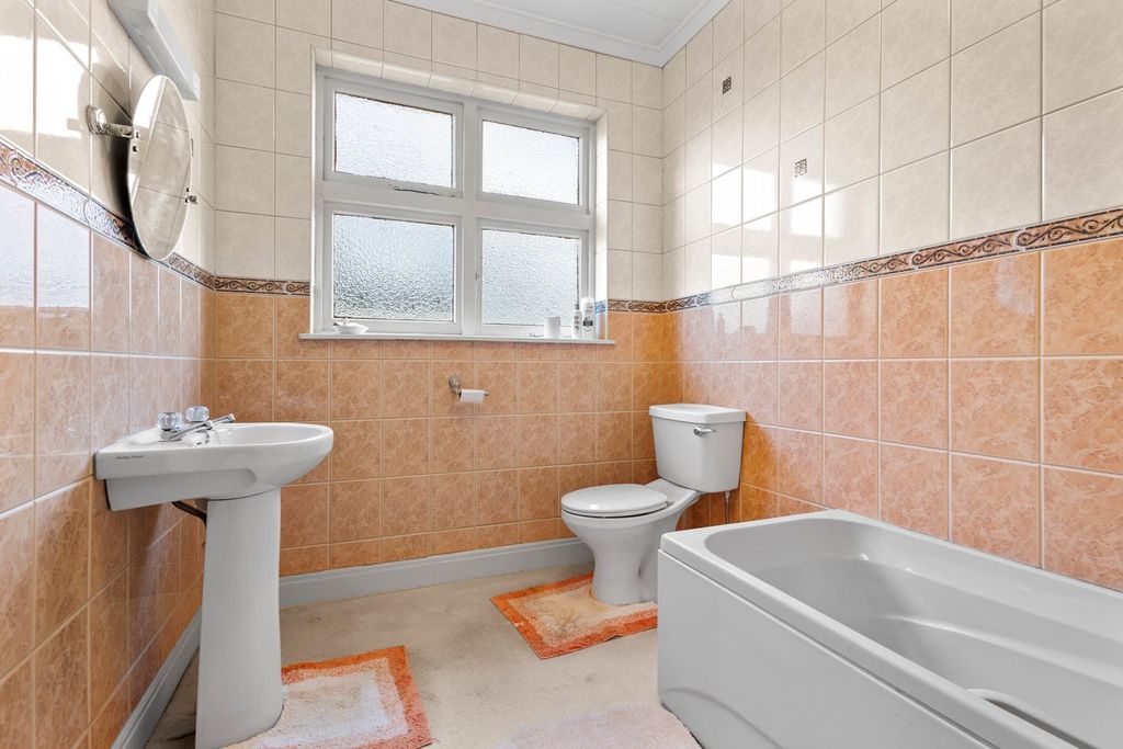 Additional image 15 of 2 bed detached bungalow for saleLondon Road, Kilmarnock KA3