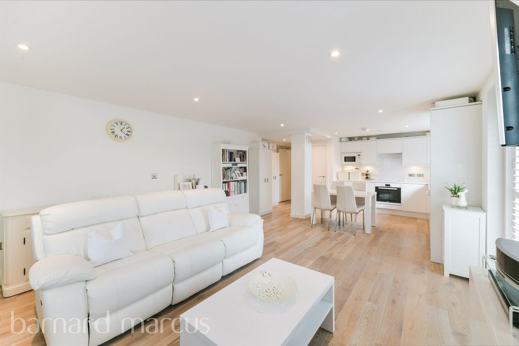 Additional image 2 of 2 bed flat for saleSouth Street, Epsom KT18