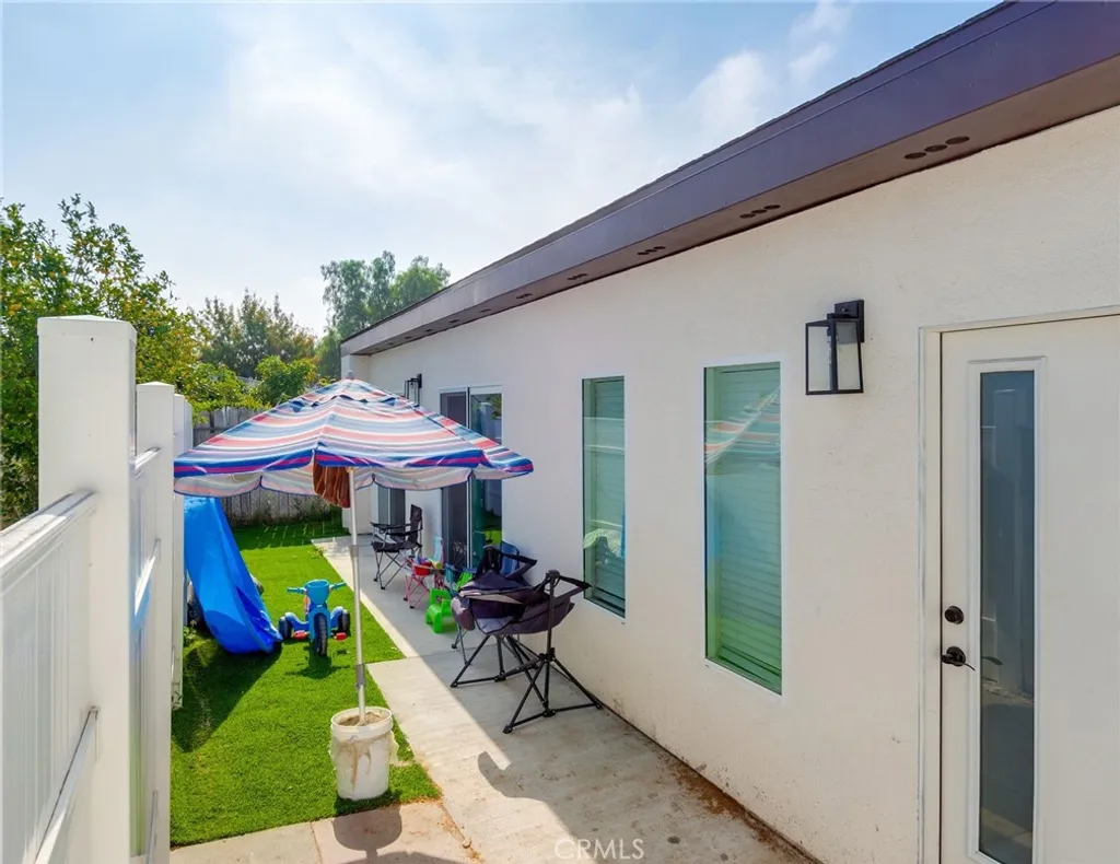 8247 9th St, Rancho Cucamonga, CA 91730 photo 4