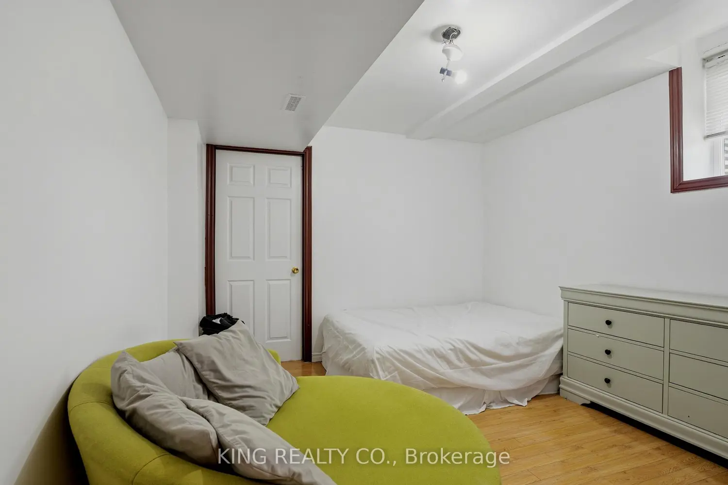 Additional image 18 of 12 Helman Road