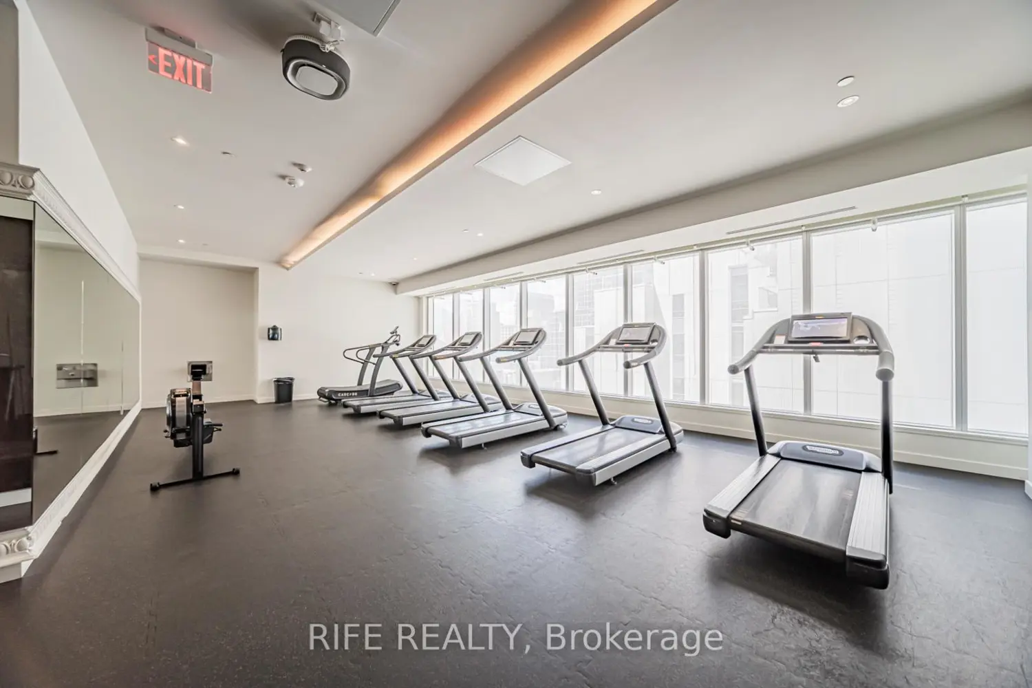 Additional image 15 of 197 Yonge Street 2204