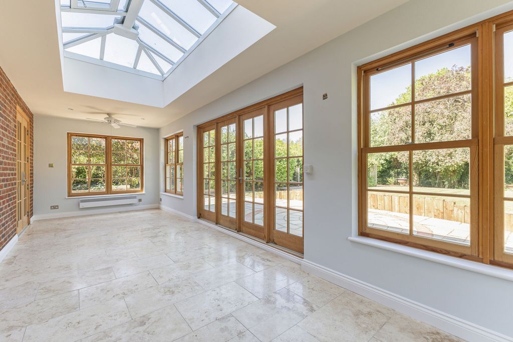 Additional image 5 of 5 bed detached house for saleNorthcroft Close, Egham TW20