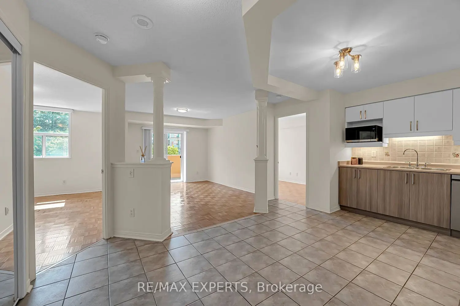 7373 Martin Grove Road 214 photo 5