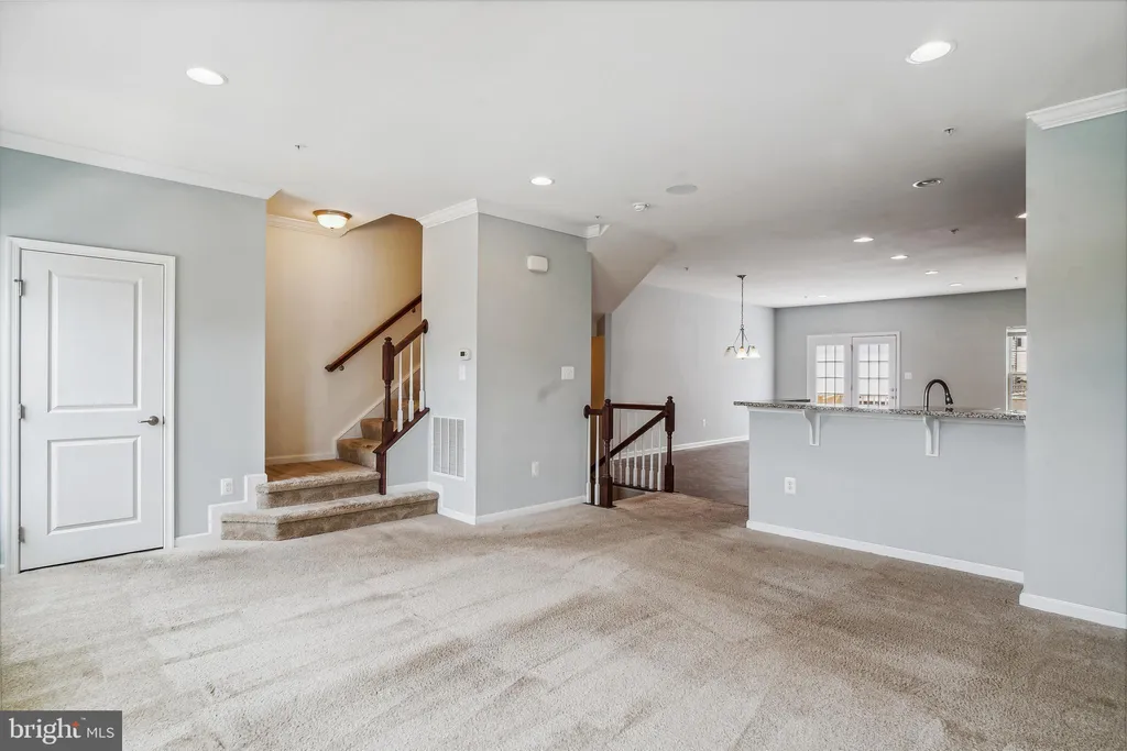5934 Jefferson Commons Way, Frederick, MD 21703 photo 5