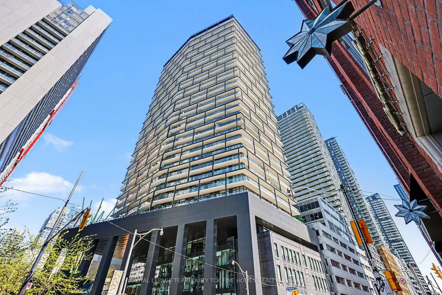Additional image 2 of 125 Peter Street 2703