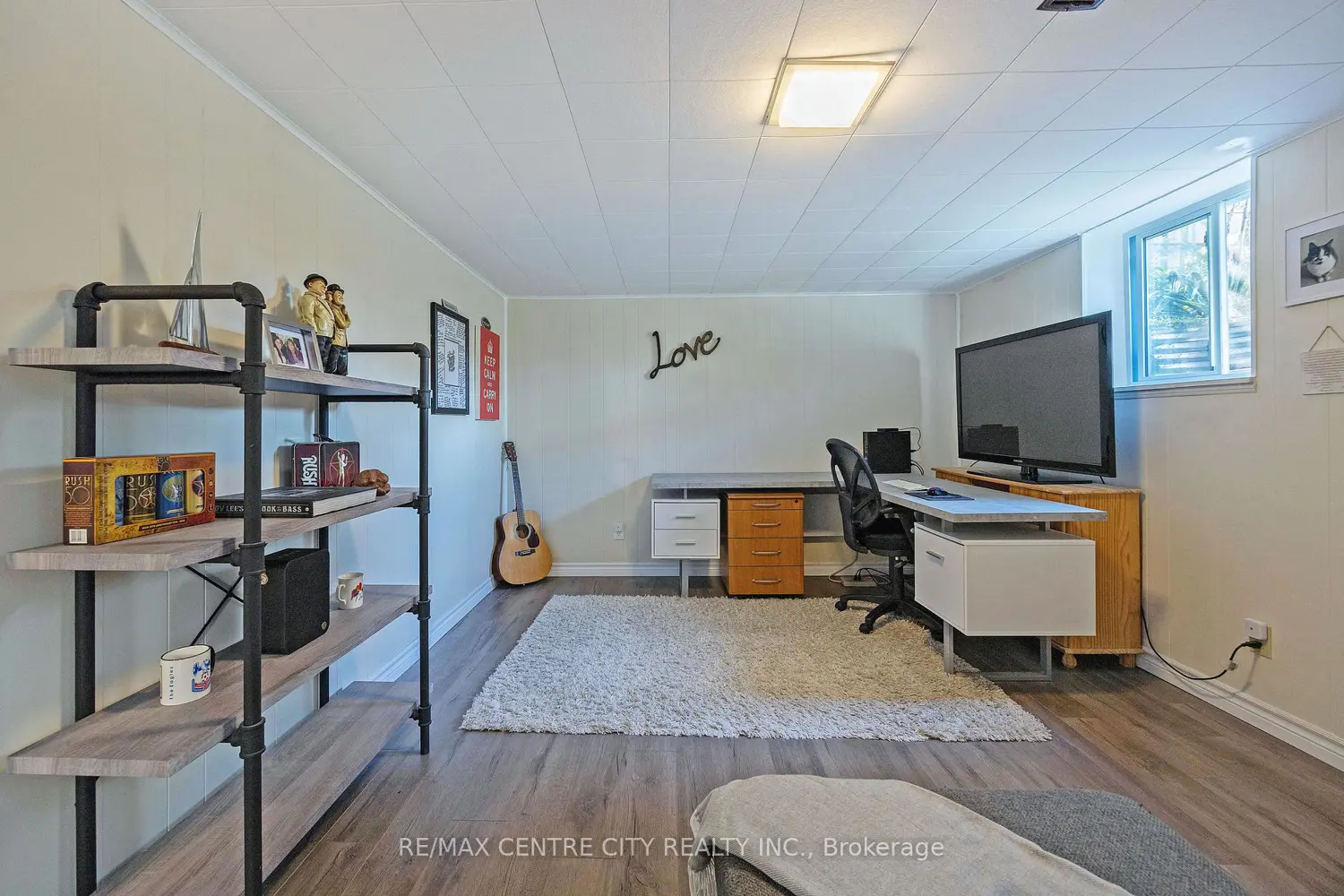 Additional image 10 of 309 Panorama Crescent