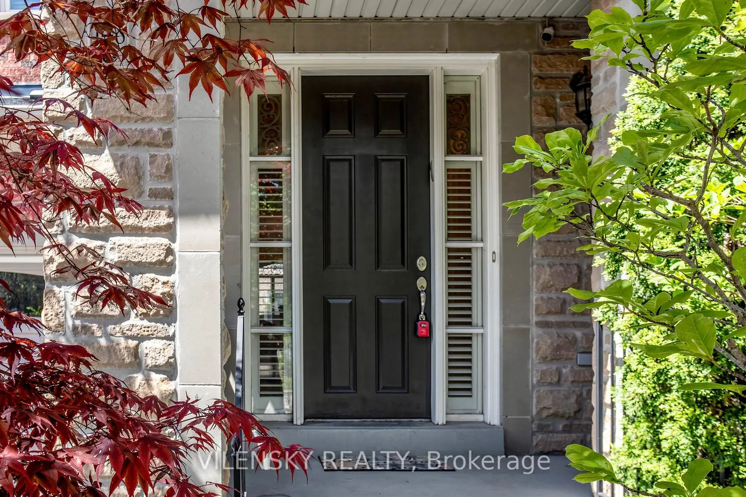 148 Southvale Drive photo 2