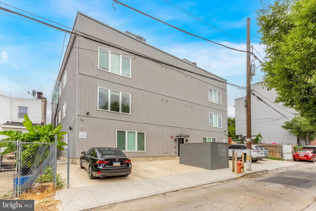 Additional image 11 of 2421 N Mascher Street Unit 301, Philadelphia, PA 19133