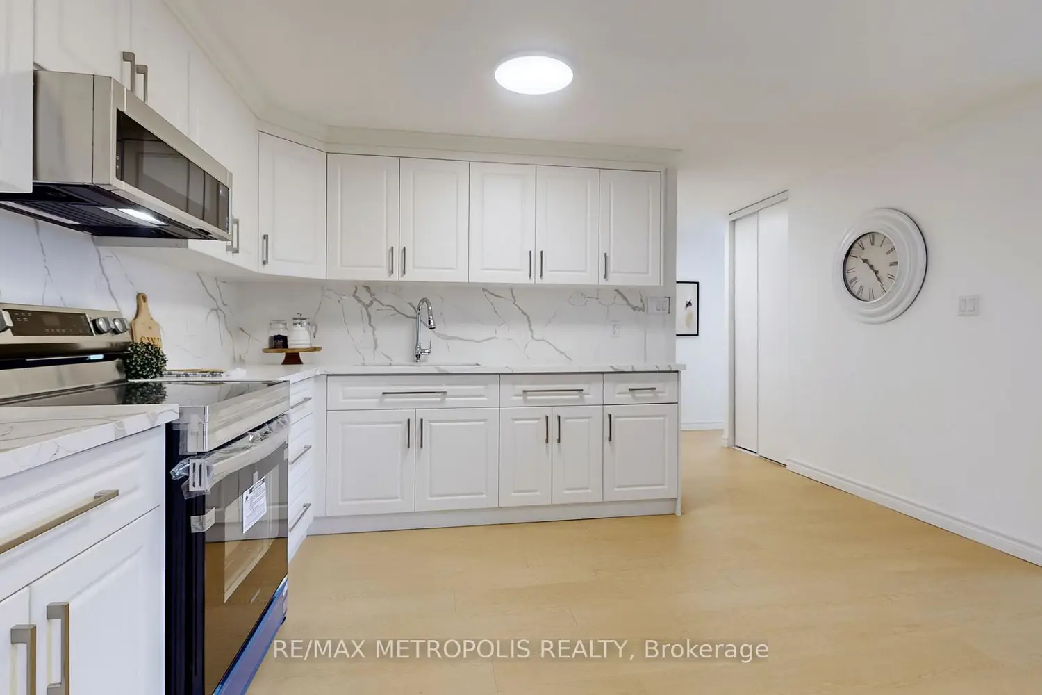 Additional image 6 of 1445 Wilson Avenue 106