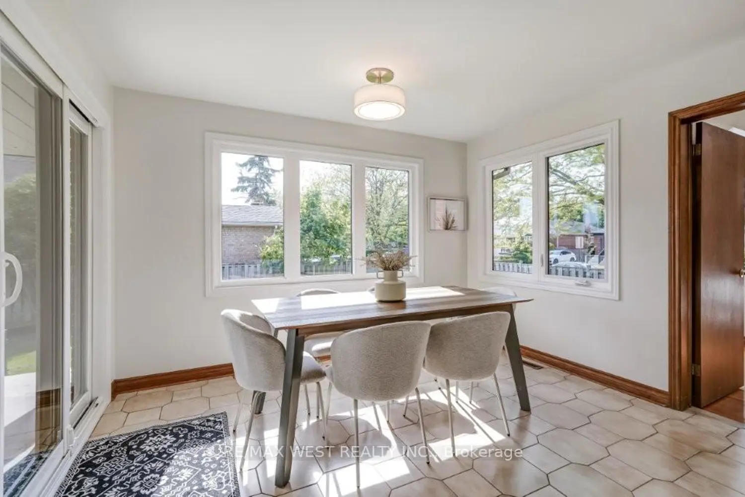 Additional image 8 of 167 Silverhill Drive