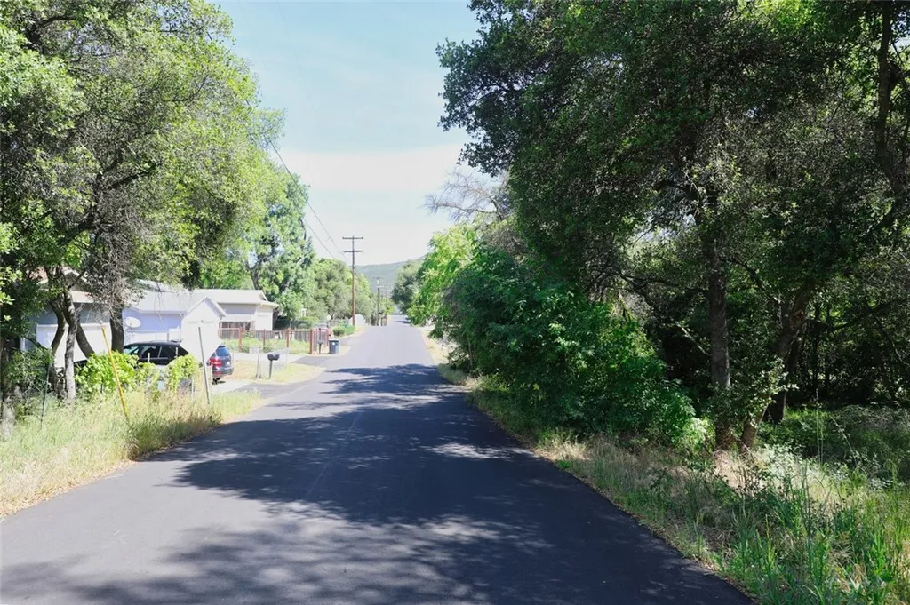 3312 9th St, Clearlake, CA 95422 photo 2