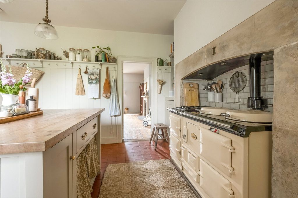 Additional image 10 of 7 bed detached house for saleReigate Road, Pixham, Dorking, Surrey RH4