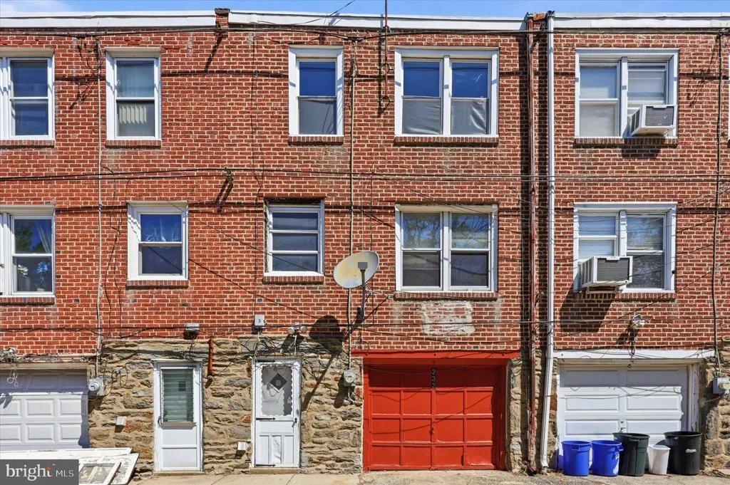232 Le Carra Drive, Lansdowne, PA 19050