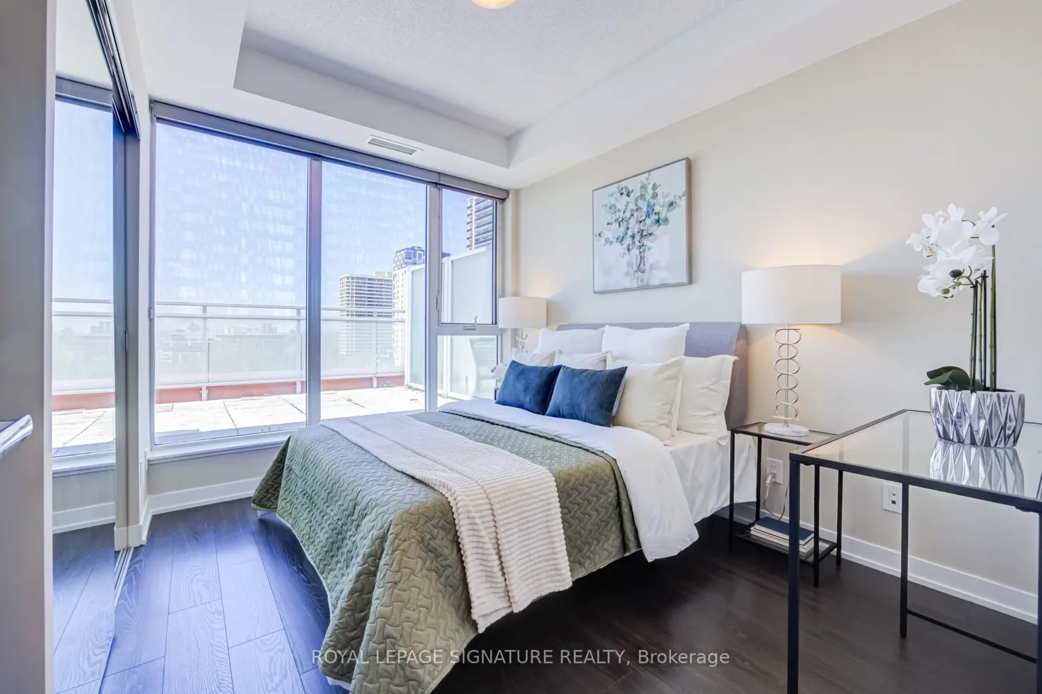 Additional image 12 of 1830 Bloor Street 920