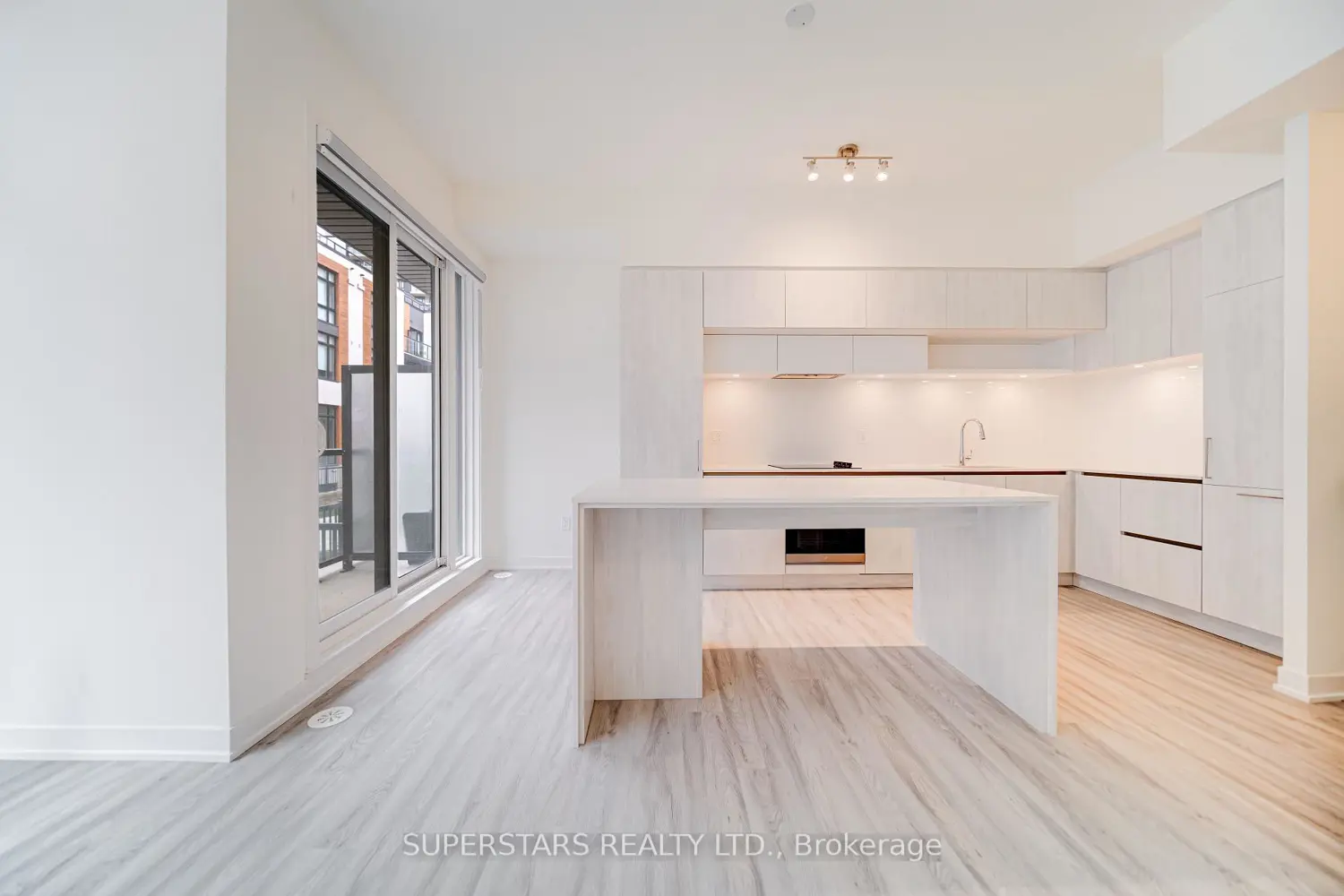 14 David Eyer Road 1005