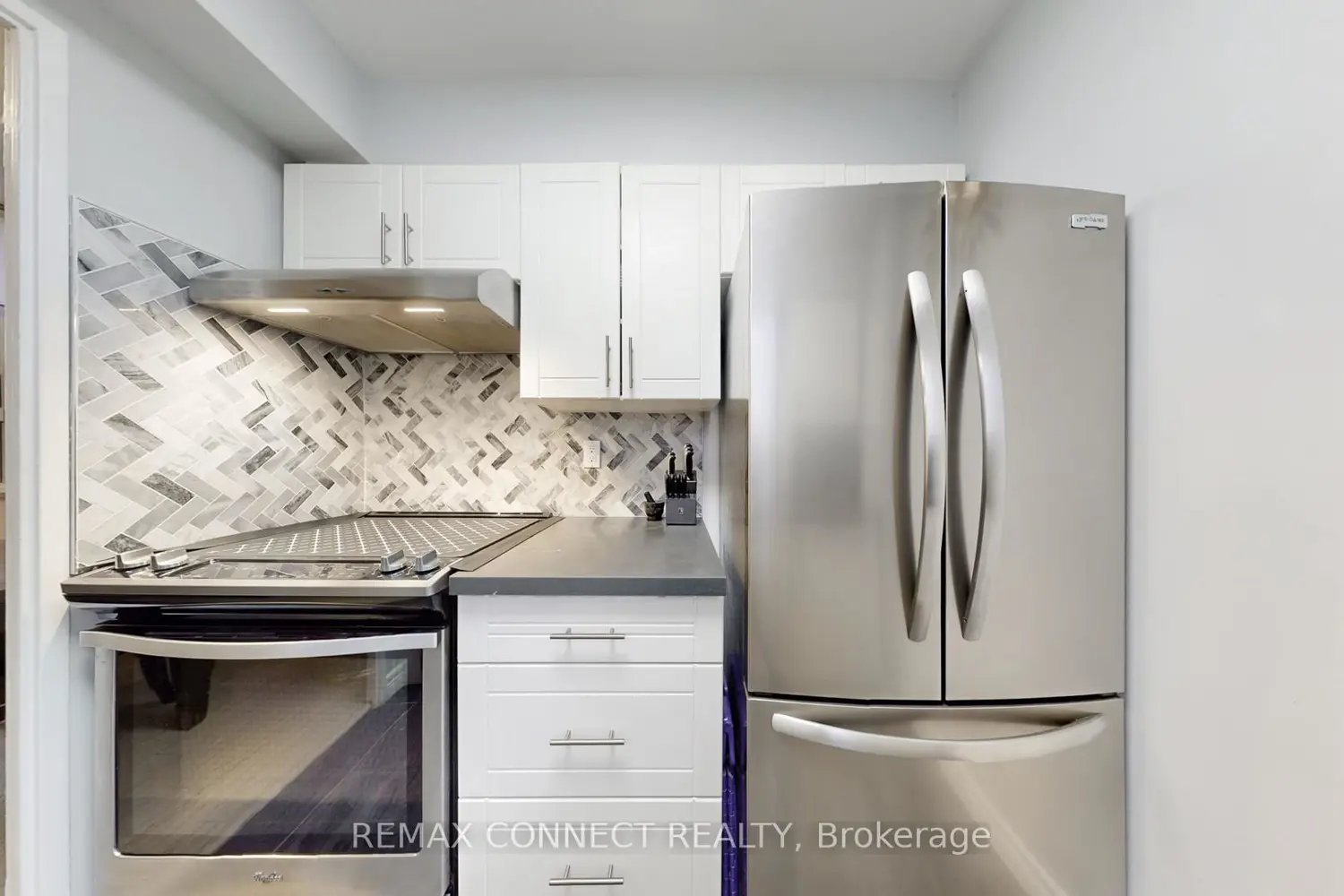 Additional image 7 of 1145 Logan Avenue 703