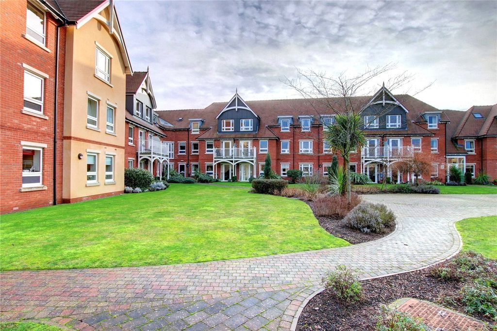 Additional image 17 of 2 bed flat for saleHanbury Road, Droitwich, Worcestershire WR9