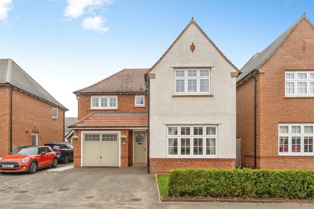 4 bed detached house for saleLeamington Road, Little Sutton, Ellesmere Port, Cheshire CH66