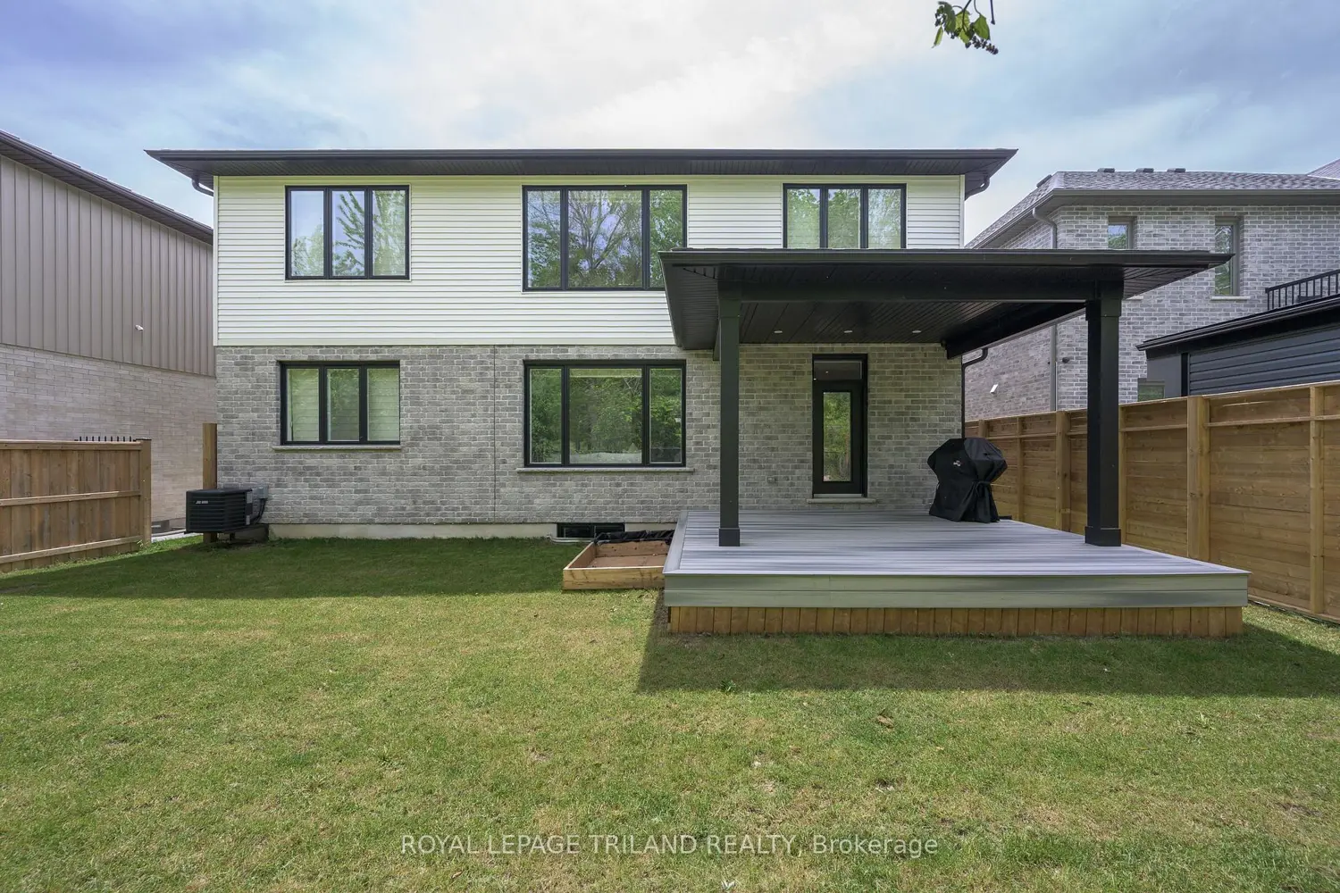 Additional image 3 of 2244 Red Thorne Avenue