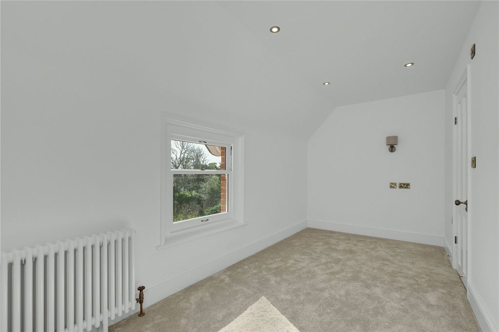 Additional image 20 of 6 bed detached house for saleBeauchamp Road, East Molesey, Surrey KT8